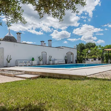 Trulli Dei Gelsomini * Ceglie Messapica