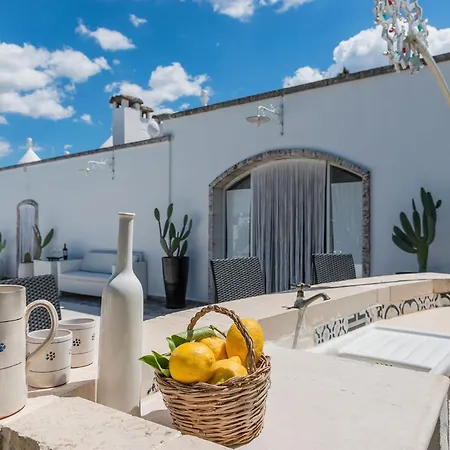 Trulli Dei Gelsomini 8 *