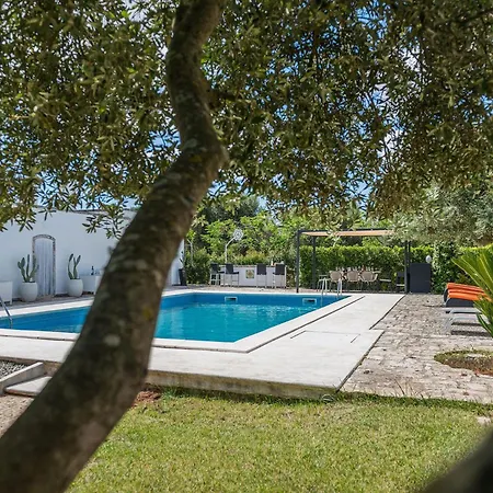 Trulli Dei Gelsomini *